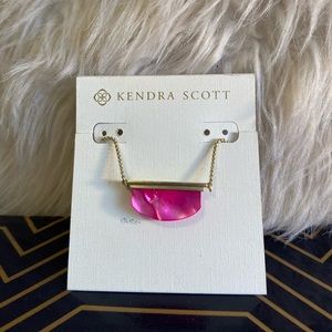 Kendra Scott Dean Necklace in Pink Mother of Pearl
